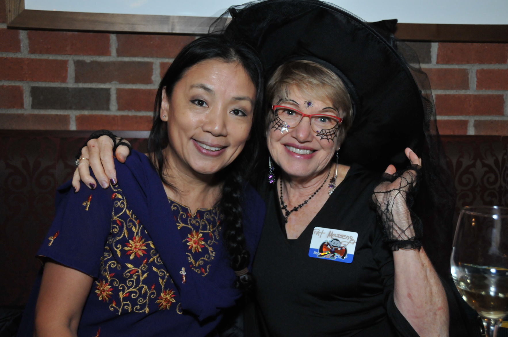Elaine Shung, Pat Messinger